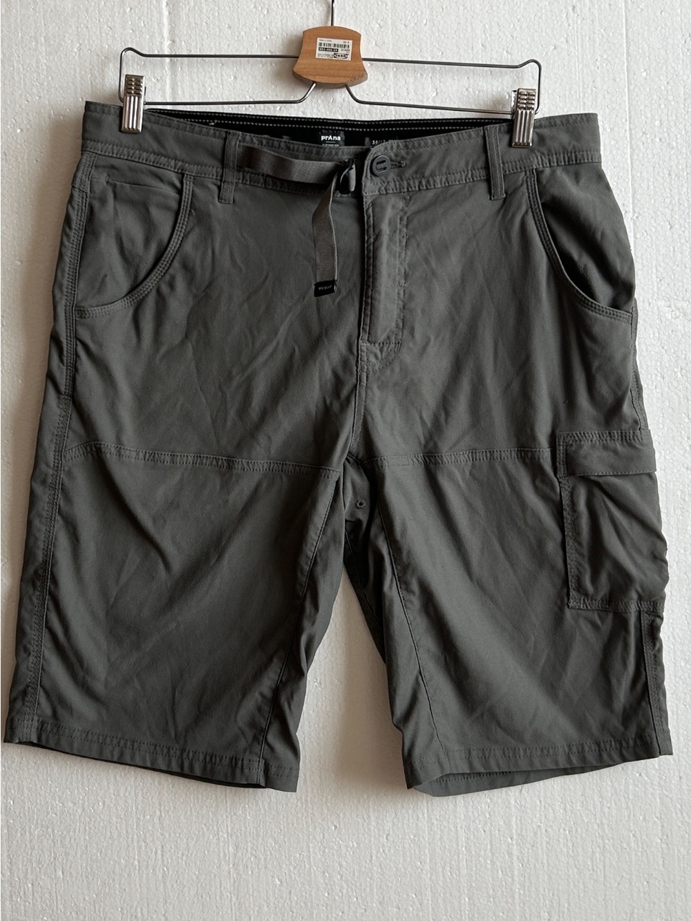 PrAna Zion Stretch Men's Casual Gray Cargo Shorts. Size 34 Outdoors-Hiking-Cargo